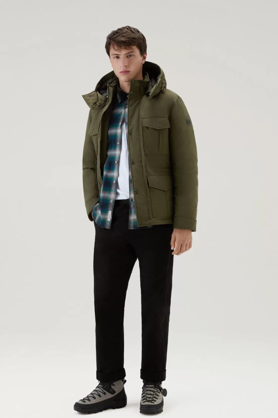 Jackets>woolrich Aleutian Field Jacket In Taslan Nylon With Detachable Hood Dark Green