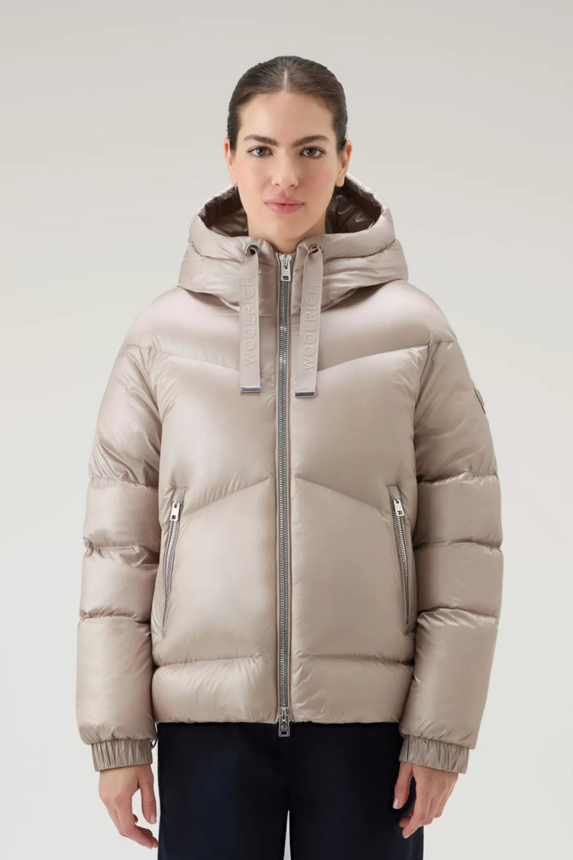 Down Jackets>woolrich Aliquippa Short Down Jacket In Glossy Nylon Light Taupe