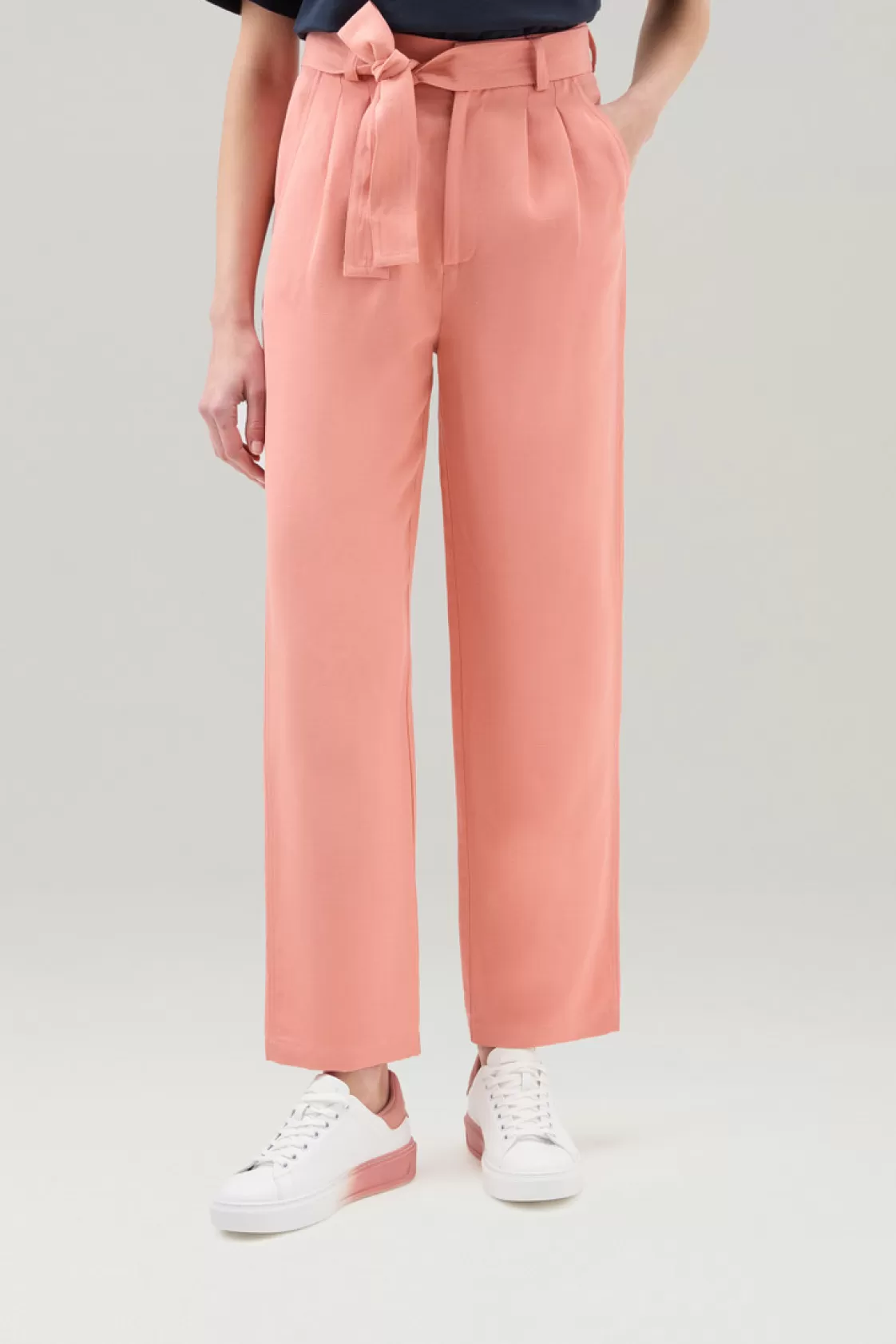 Trousers & Shorts>woolrich Belted Pants In Linen Blend Coral Sand