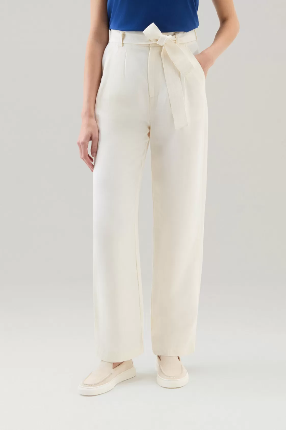 Trousers & Shorts>woolrich Belted Pants In Linen Blend Plaster White