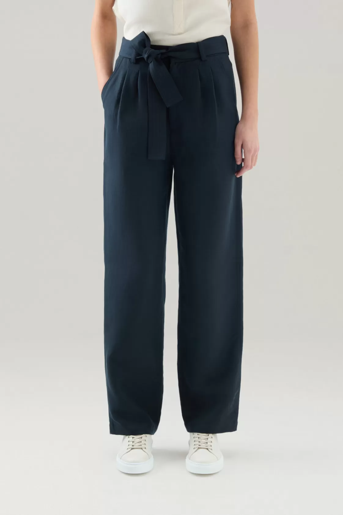 Trousers & Shorts>woolrich Belted Pants In Linen Blend Melton Blue