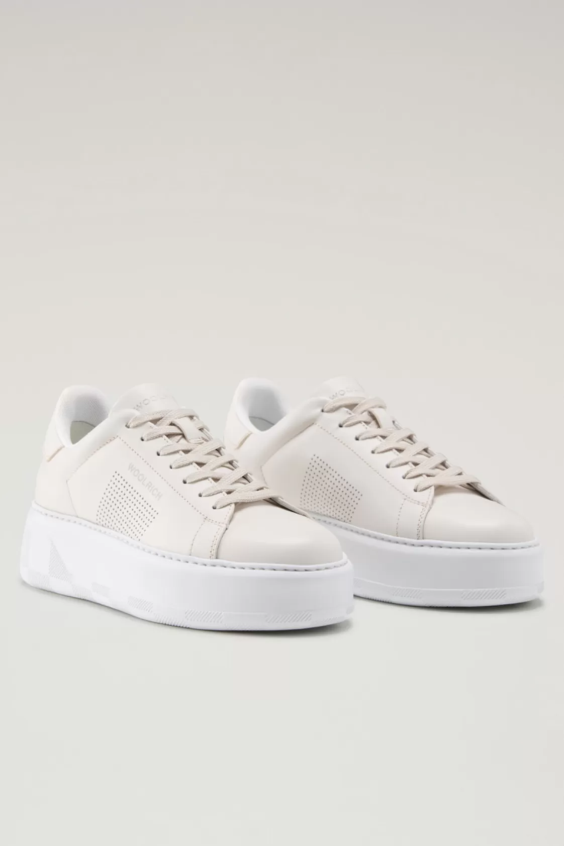 Sneakers>woolrich Chunky Court Sneakers In Leather With Micro-Perforations Cream