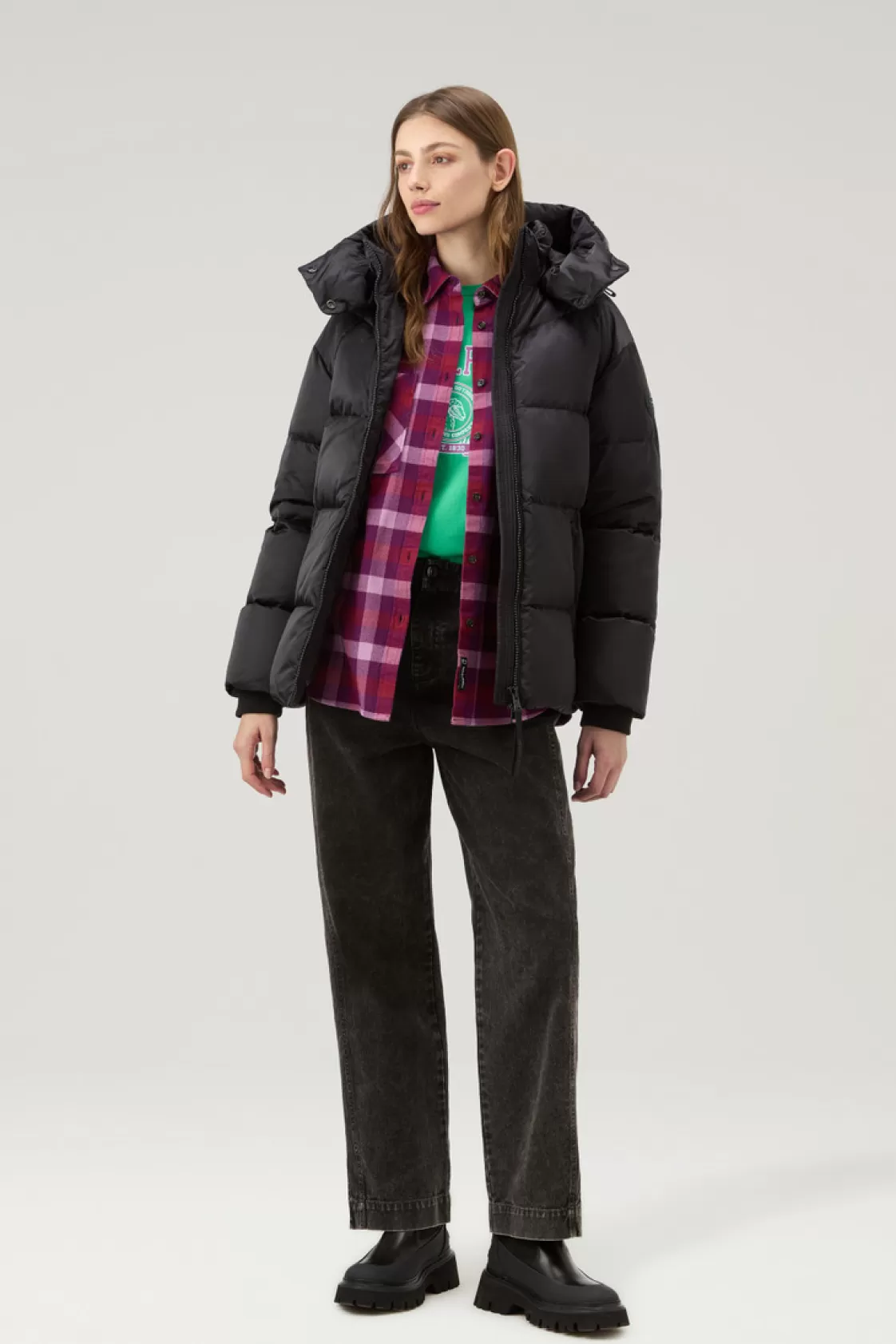 Down Jackets>woolrich Down Jacket In Nylon Satin Black