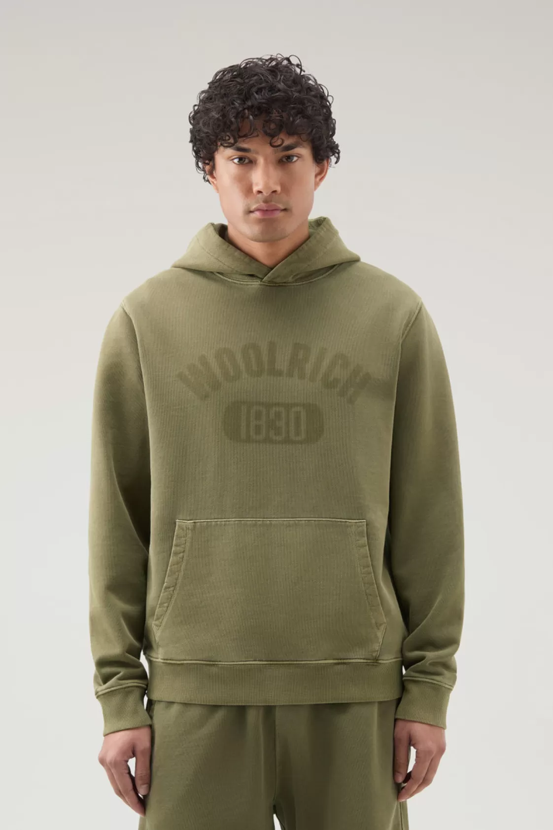 Sweatshirts>woolrich Garment-Dyed 1830 Hoodie In Pure Cotton Lake Olive