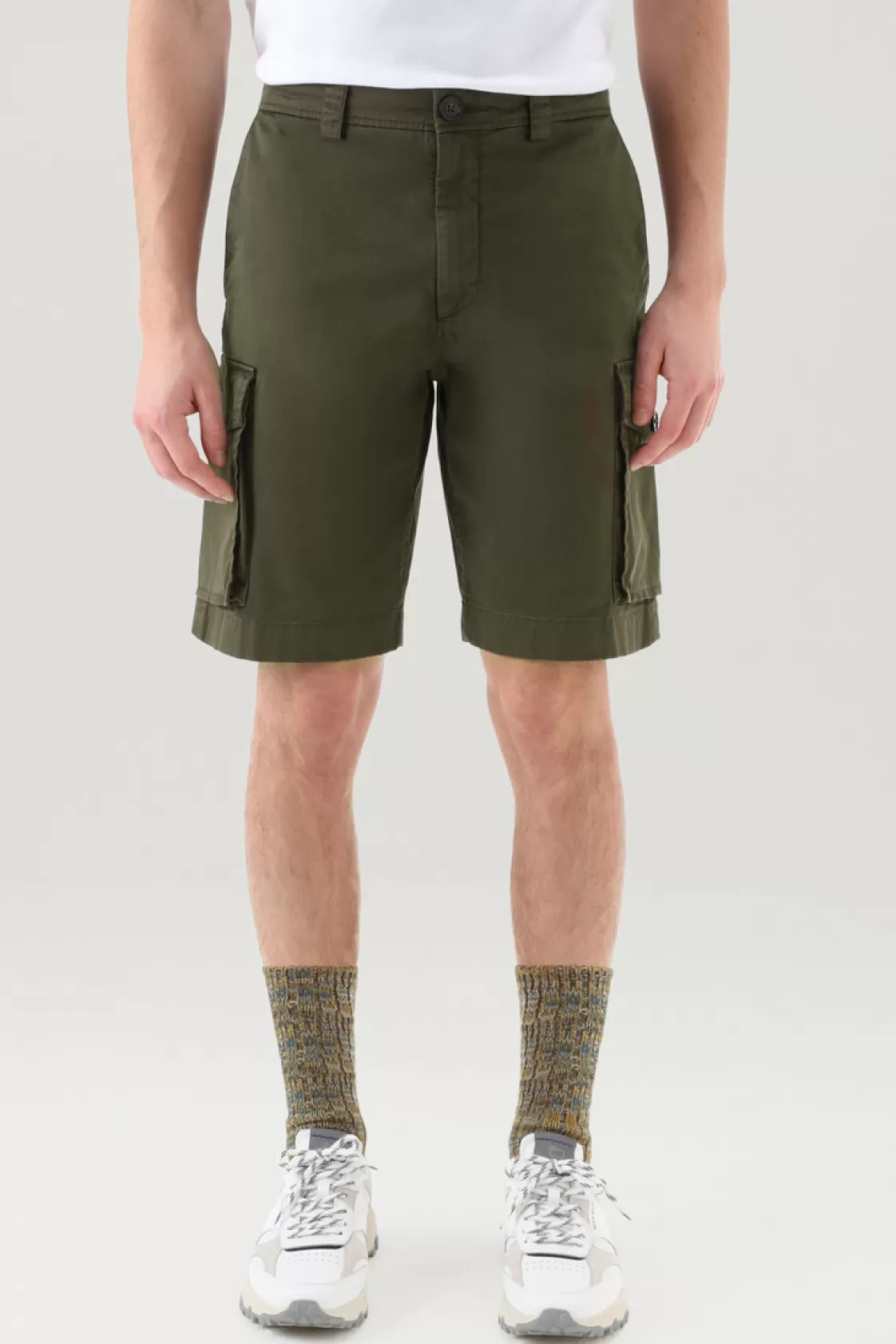 Trousers & Shorts>woolrich Garment-Dyed Cargo Shorts In Stretch Cotton Dark Green