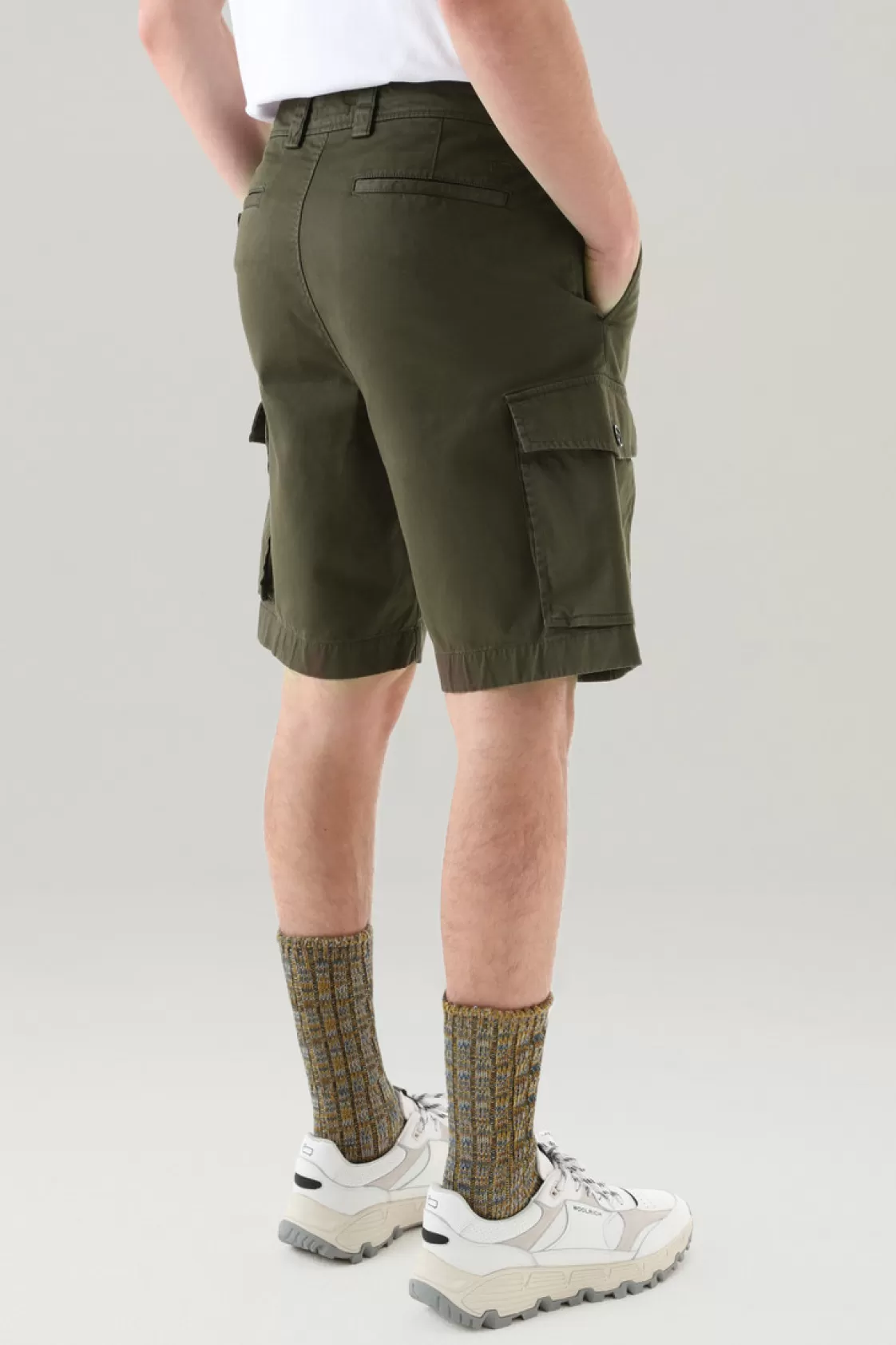 Trousers & Shorts>woolrich Garment-Dyed Cargo Shorts In Stretch Cotton Dark Green