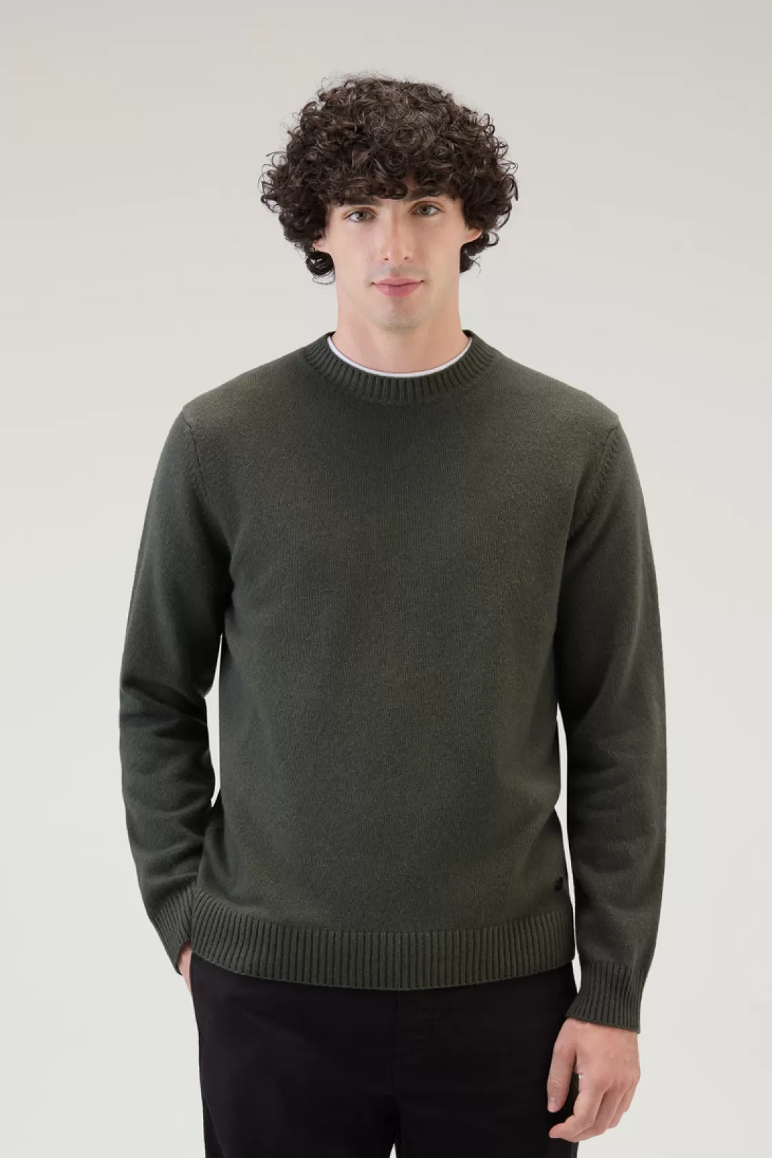 Sweaters>woolrich Garment-dyed Crewneck In Pure Virgin Wool Dark Green