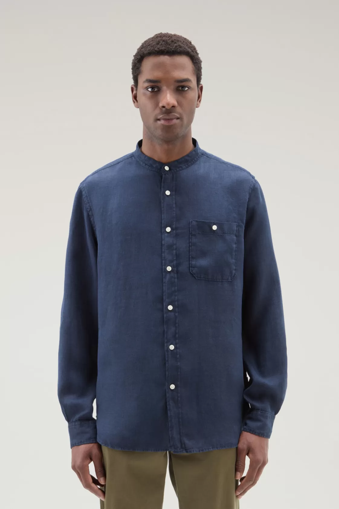 Flannels & Shirts>woolrich Garment-dyed Shirt With Mandarin Collar In Pure Linen Melton Blue