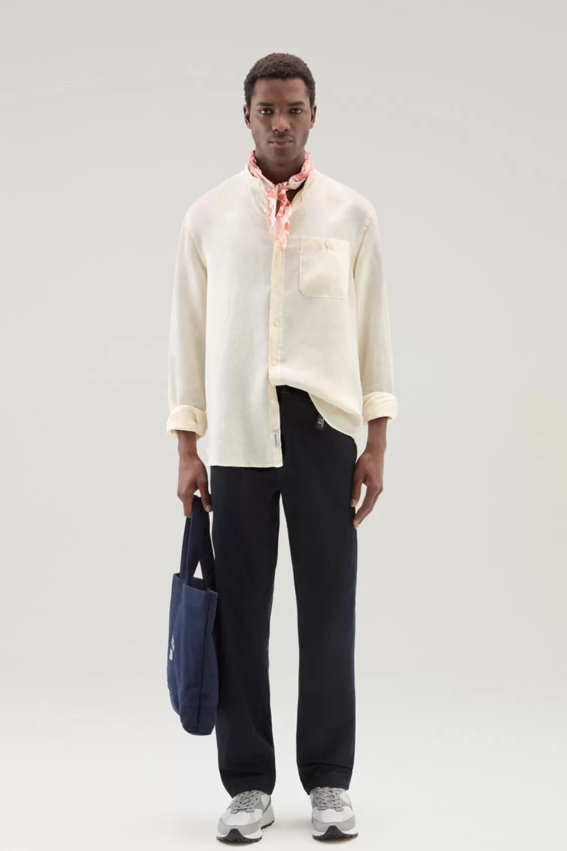 Flannels & Shirts>woolrich Garment-dyed Shirt With Mandarin Collar In Pure Linen Milky Cream