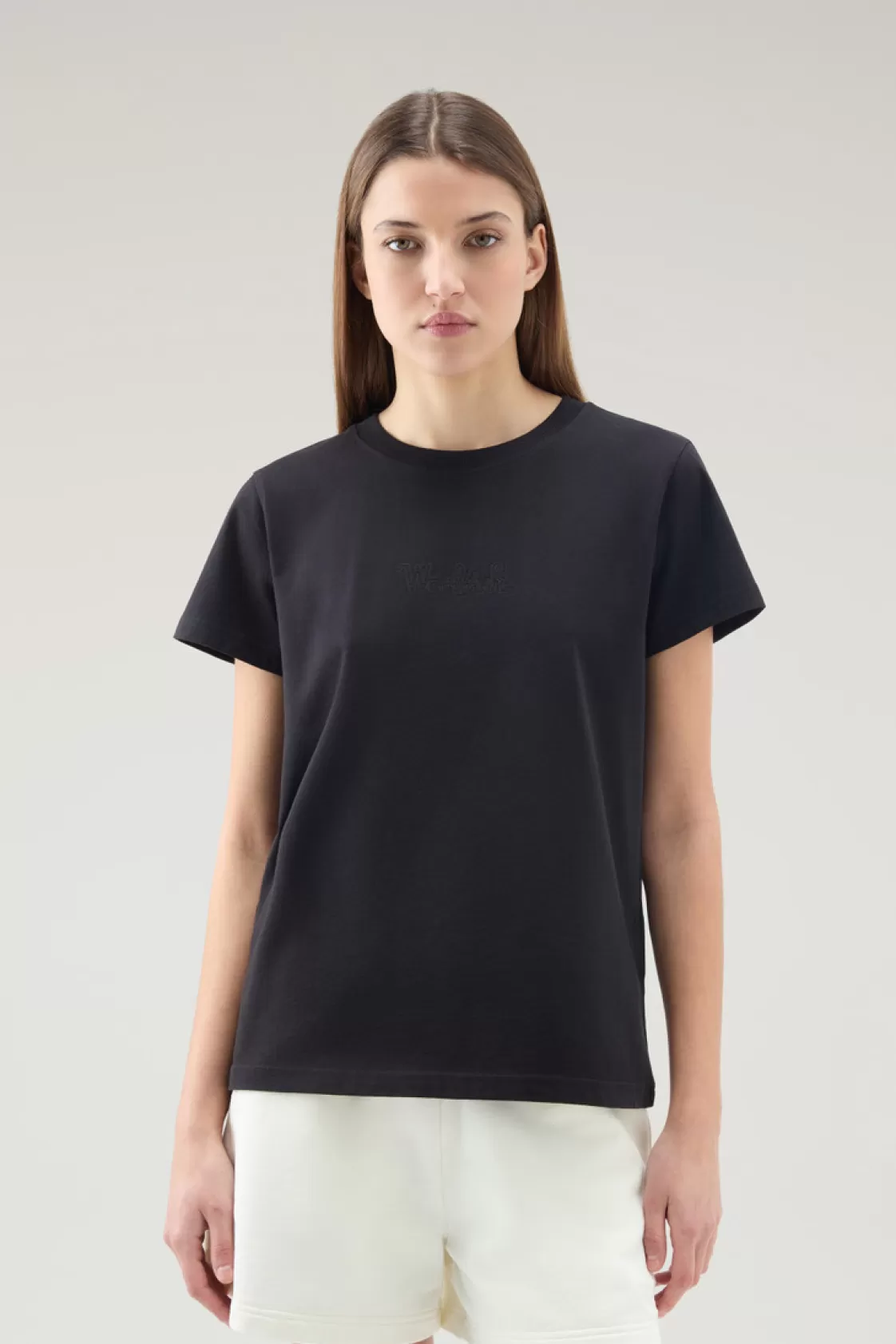 T-Shirts & Polos>woolrich Pure Cotton T-Shirt With An Embroidered Logo Black