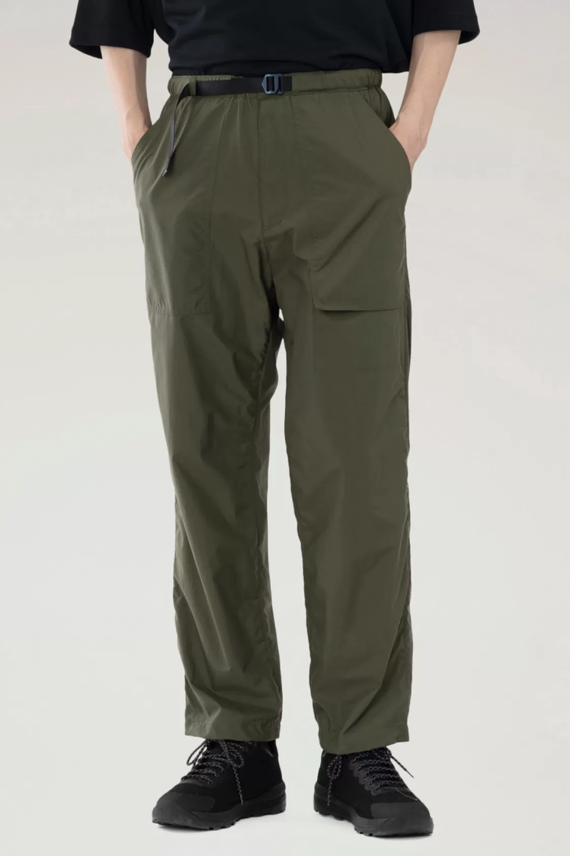 Outdoor Label Designed in Japan | Trousers & Shorts>woolrich Ranch Pants In Recycled Nylon Olive