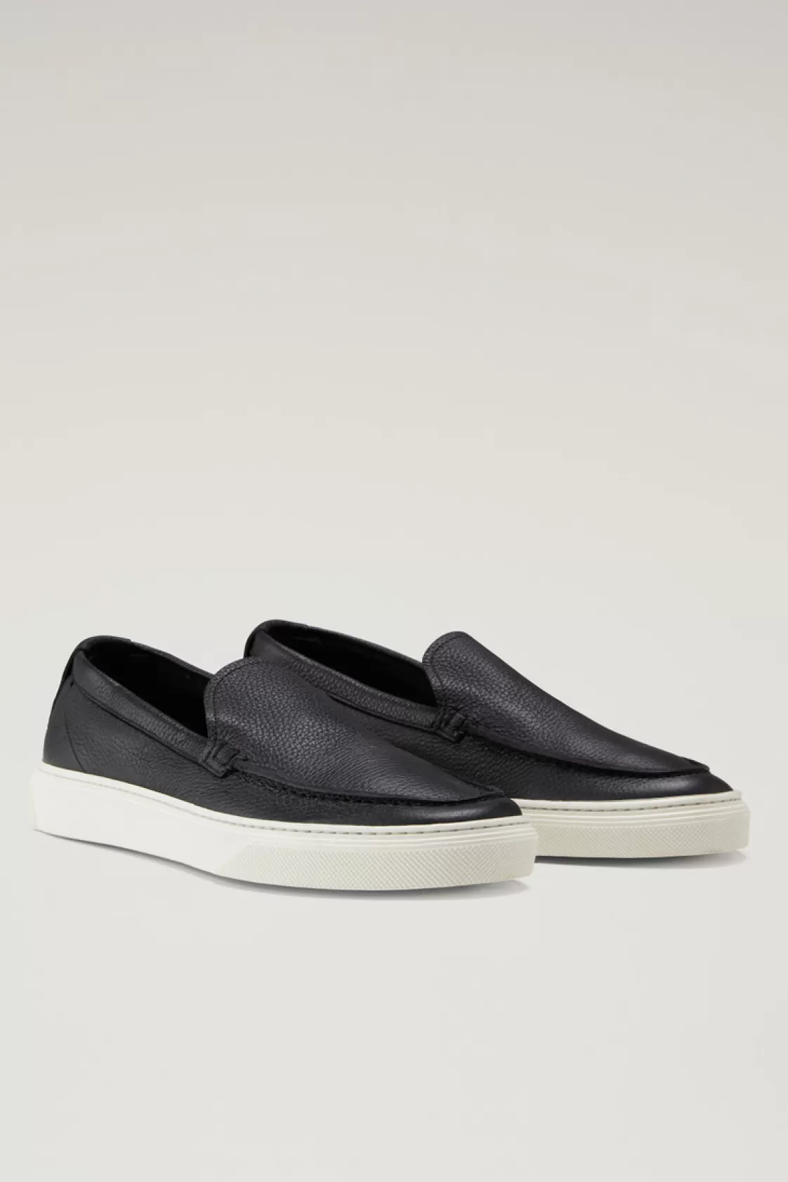 Boat Shoes & Sandals>woolrich Slip-on Loafers In Leather Black