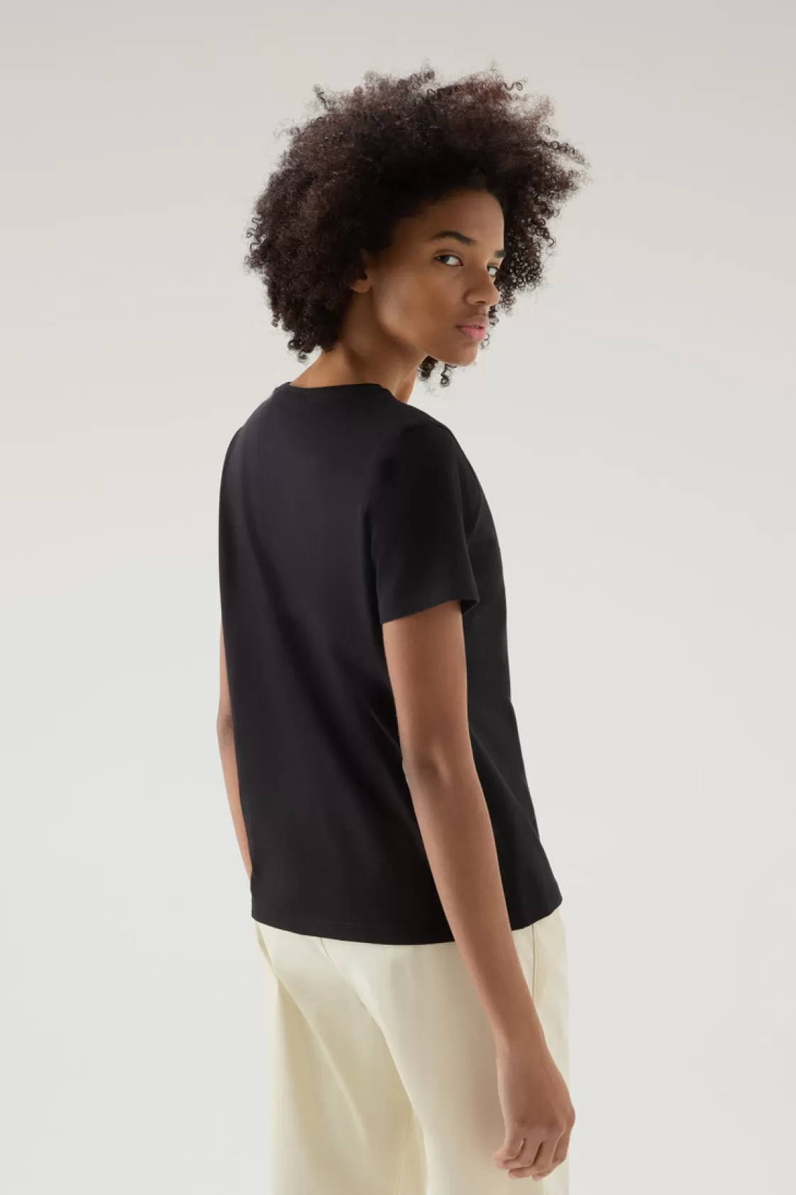 T-Shirts & Polos>woolrich V-neck T-shirt In Pure Cotton Black