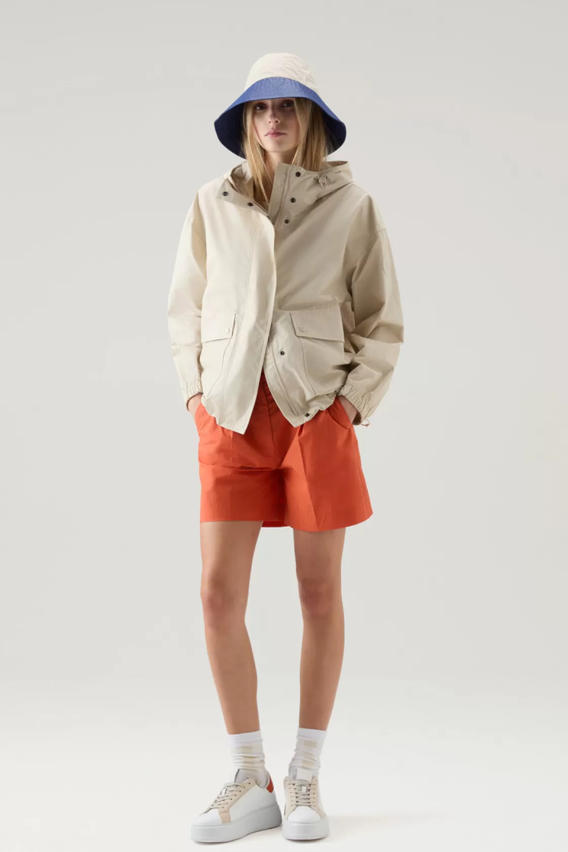 Jackets>woolrich Waxed Jacket In Cotton Nylon Blend With Hood Light Oak